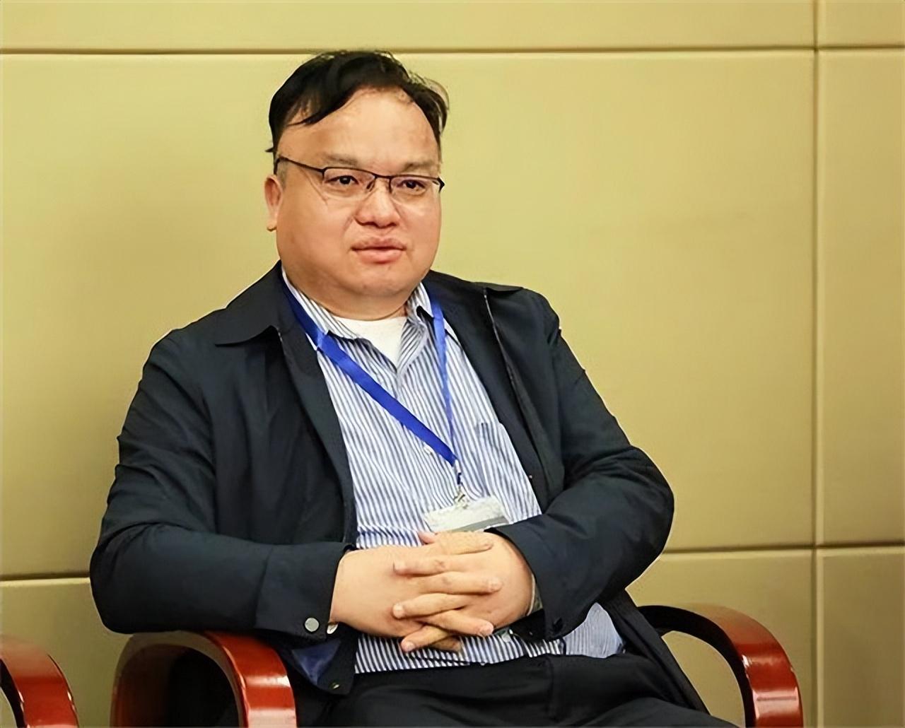 从清华博士到华为二号人物