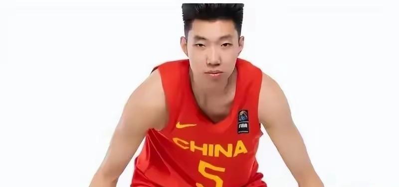 男篮八大主力强势集结！赵睿领衔周琦坐镇