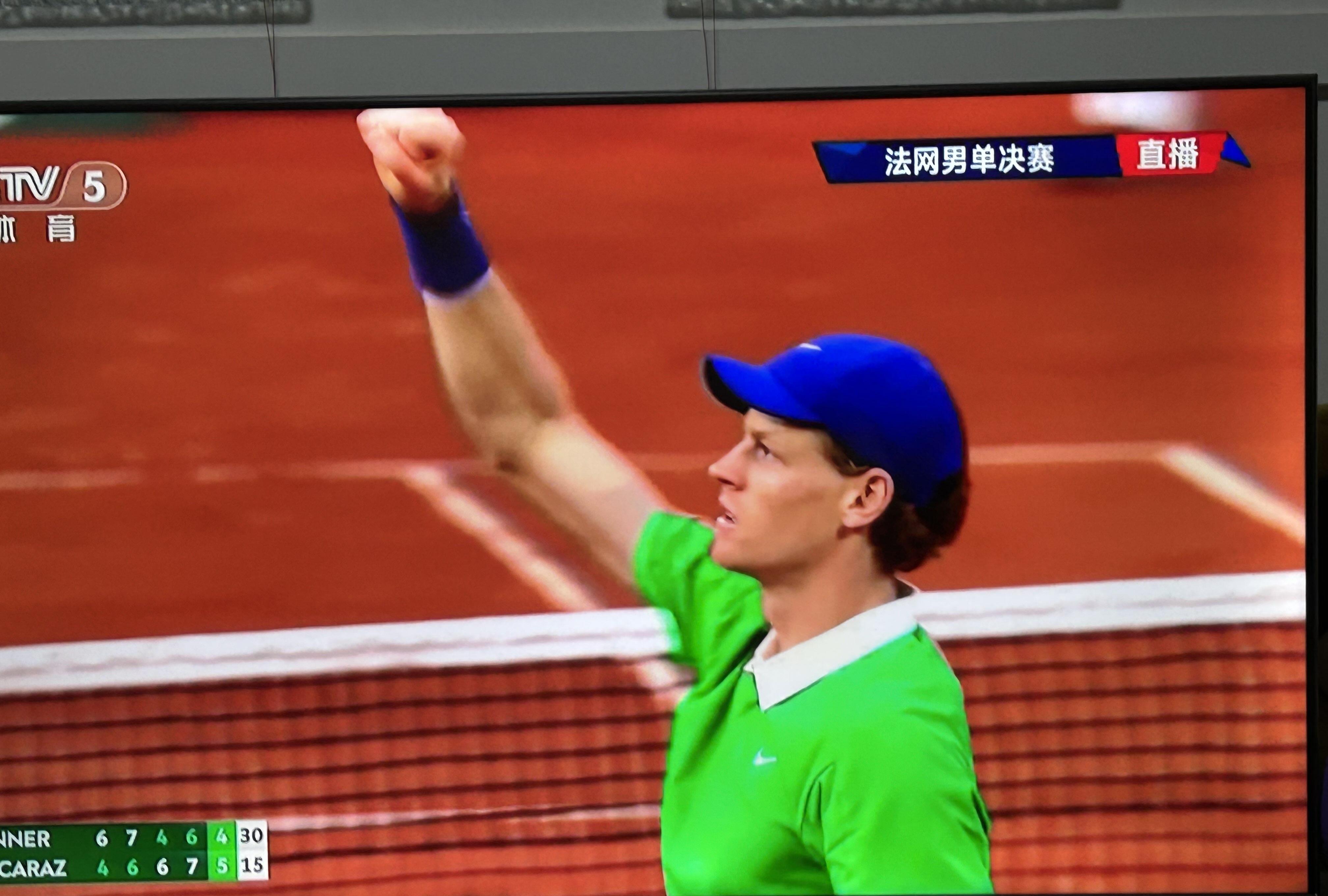 38岁C罗欧国联决赛再封神！第938球绝平西班牙