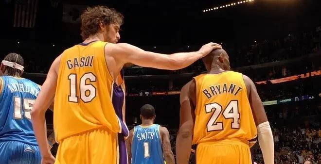 NBA摸头潜规则曝光