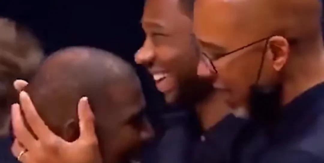 NBA摸头潜规则曝光