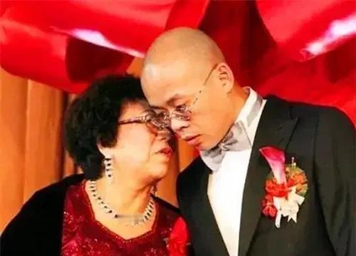 亿万富豪欲离婚