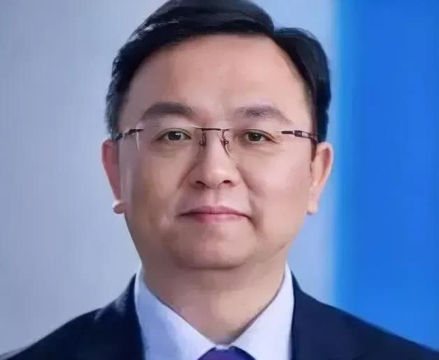 王传福豪言比亚迪海外销量暴涨！网友炸锅