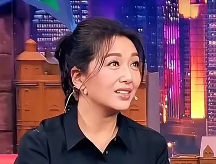 影后江珊自曝'二哈'日常